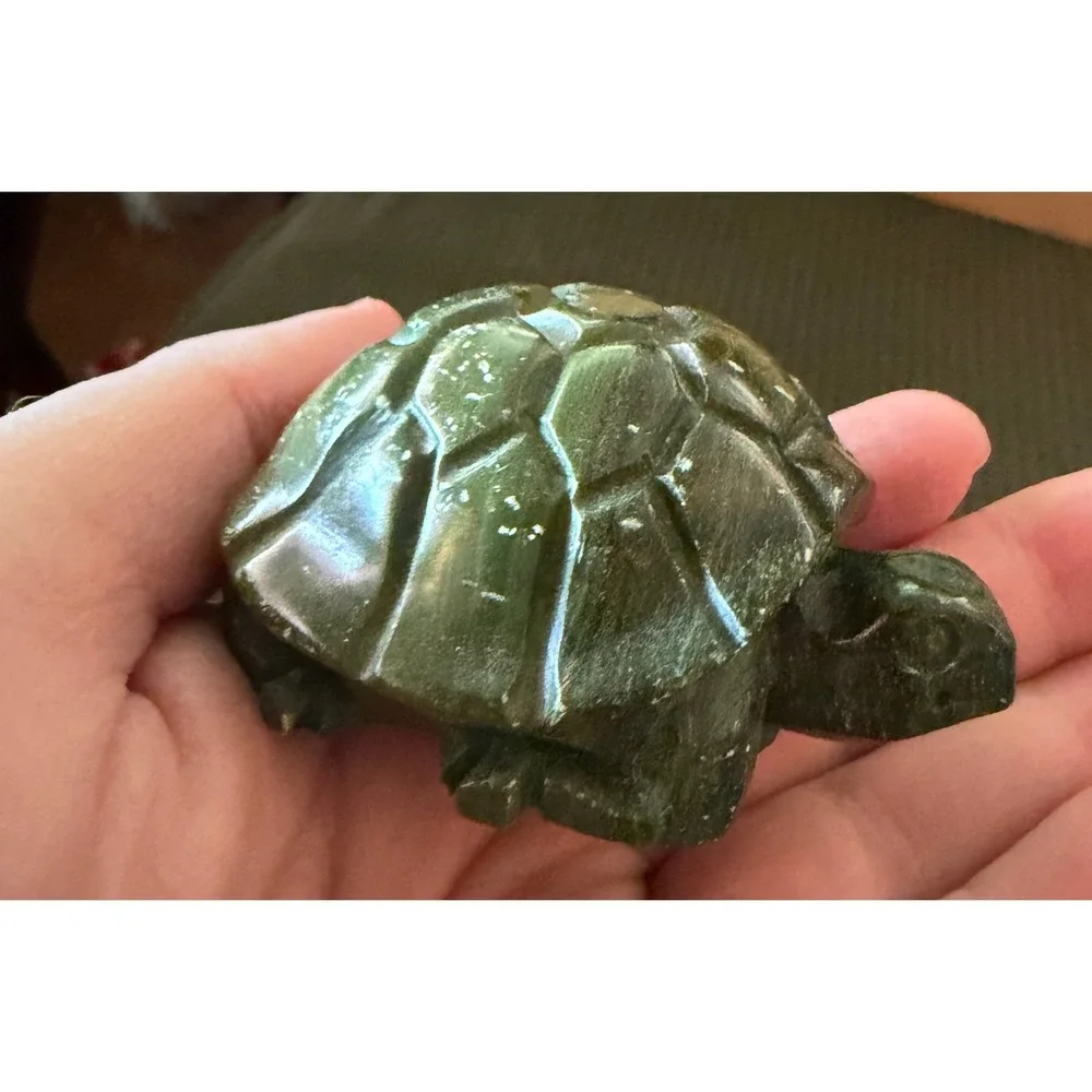 Turtle Figurine Unisex Small Green Excellent Hand-Carved Stone Turtle Decor